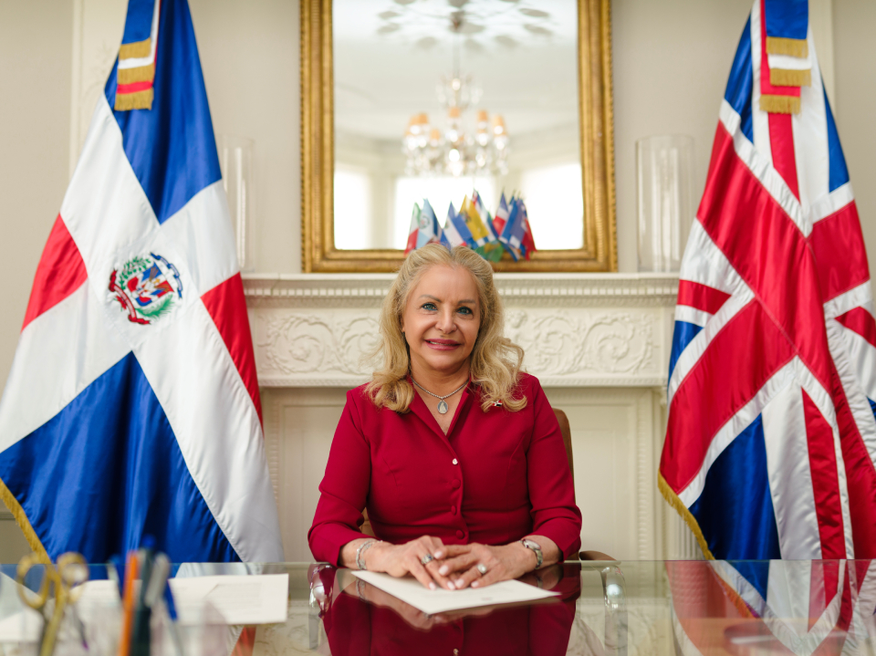 rosa hernandez de grullon uk ambassador.jpg